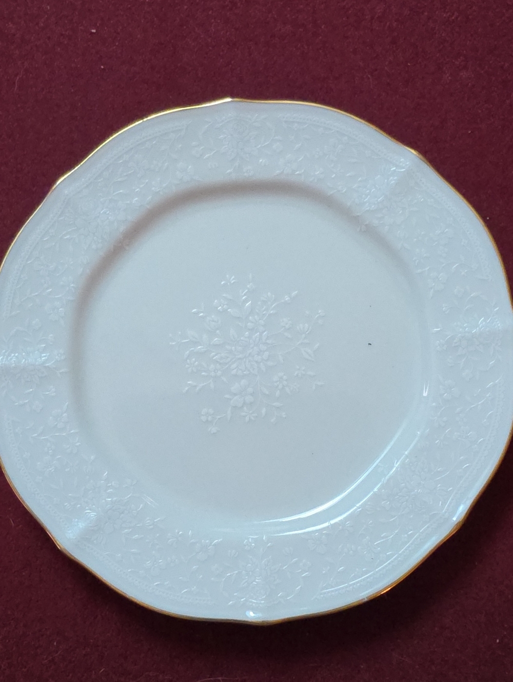 Noritake White Porcelain  Plate with Gold Edge